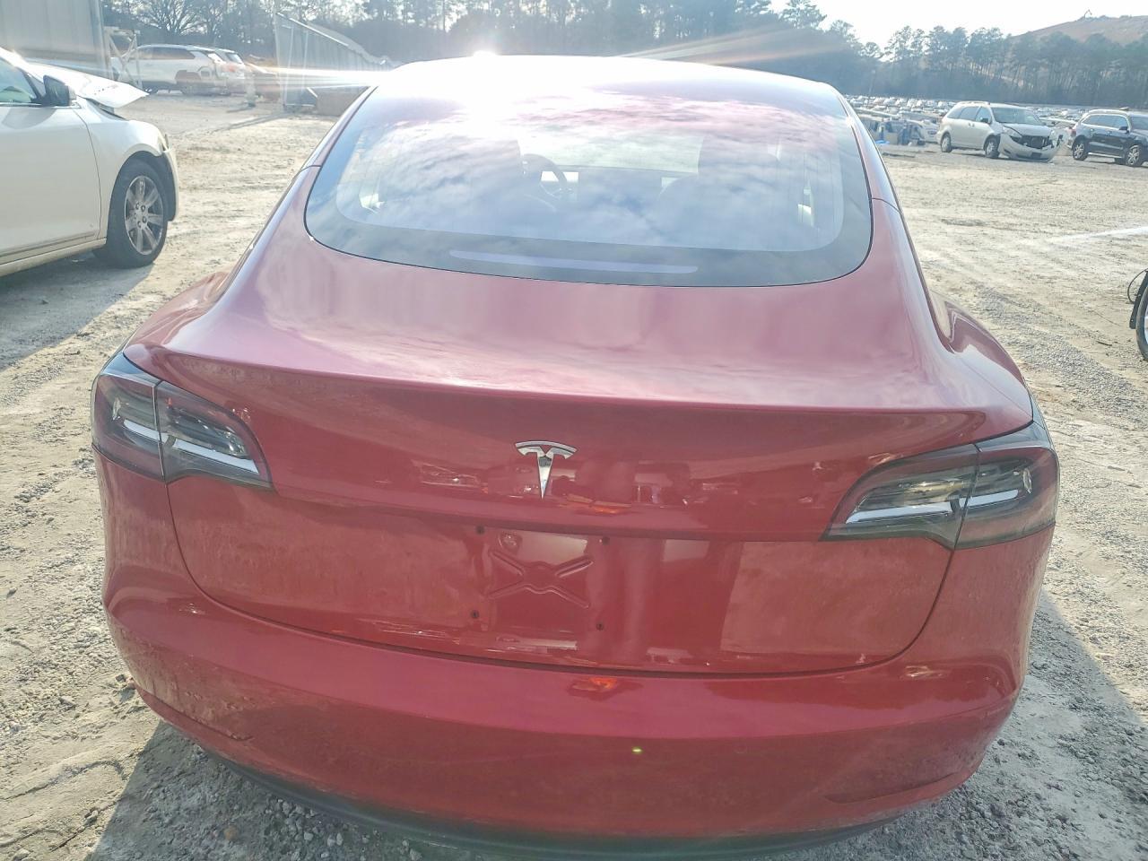 2018 Tesla Model 3 - Фото 6