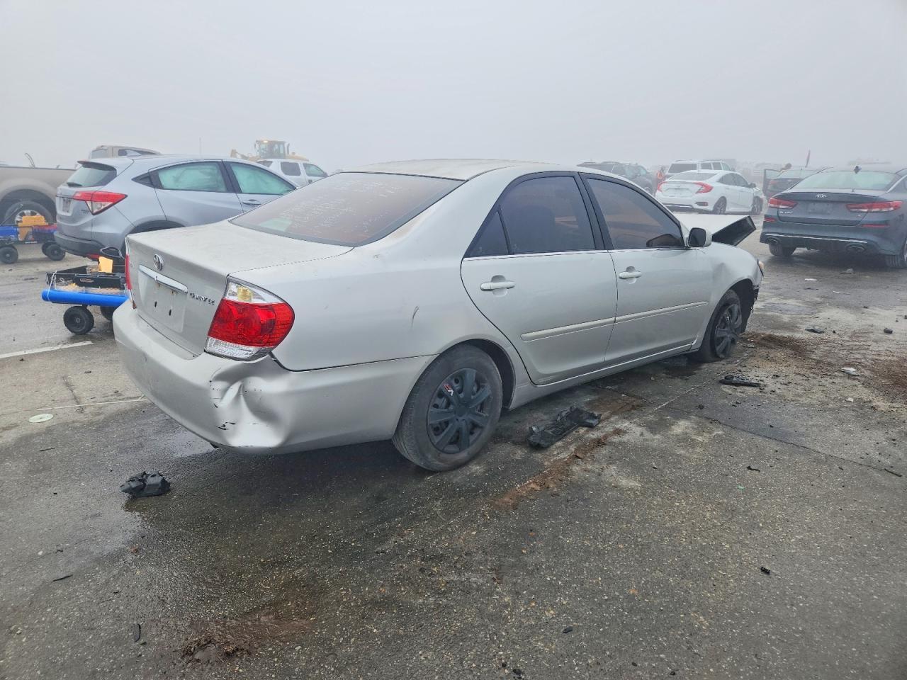 2006 Toyota Camry Le - Image 3