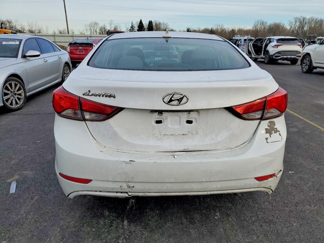 2015 Hyundai Elantra Se - Image 6