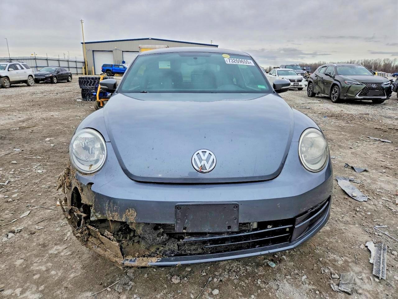2012 Volkswagen Beetle - Фото 5