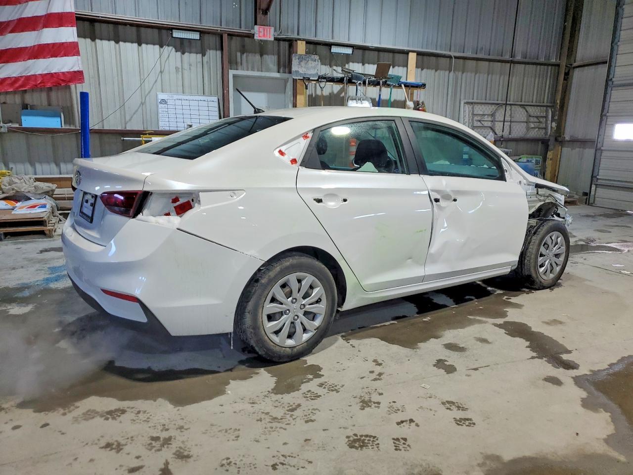 2022 Hyundai Accent Se - Image 3
