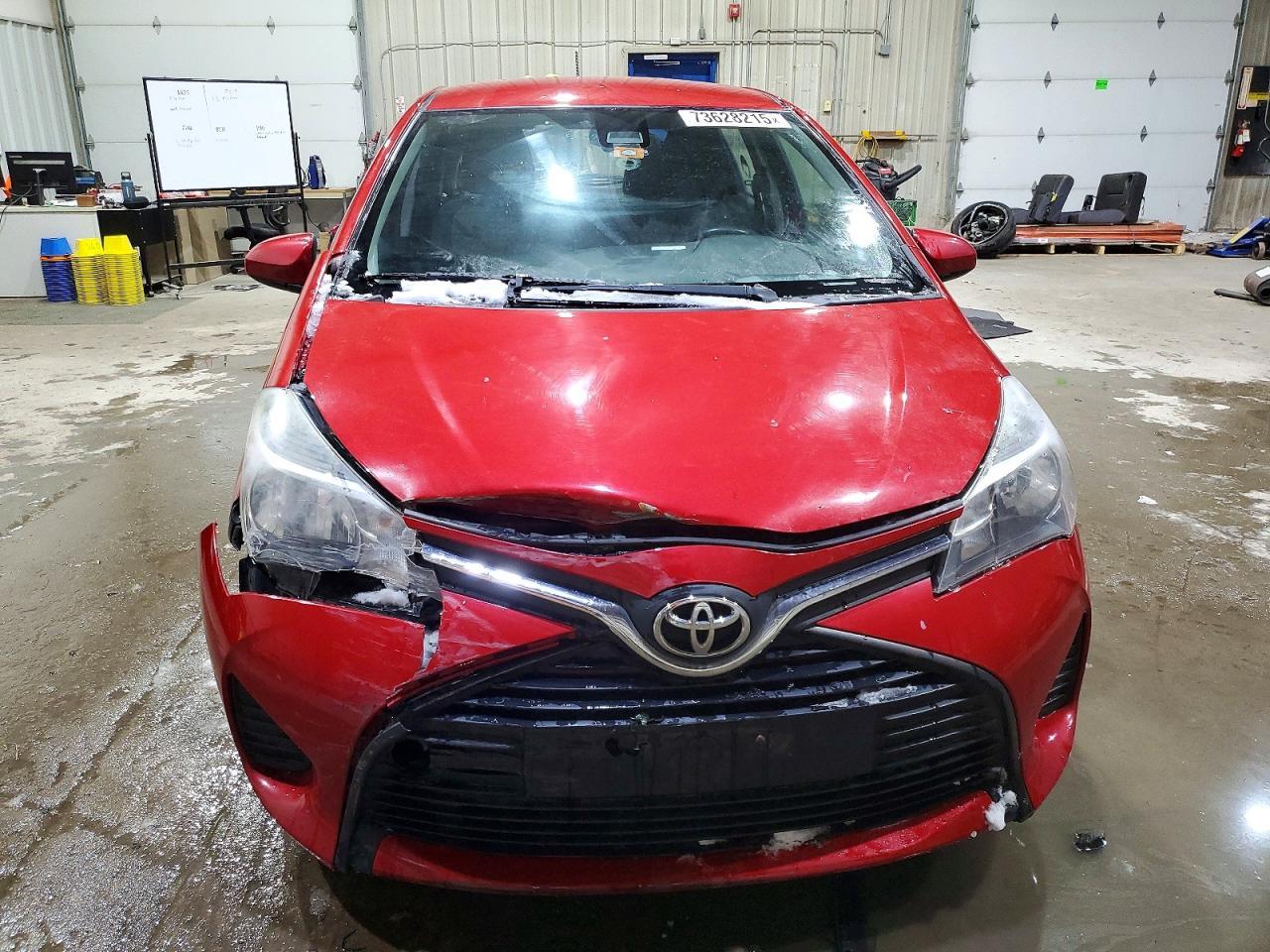 2017 Toyota Yaris 5-Door L - Фото 5