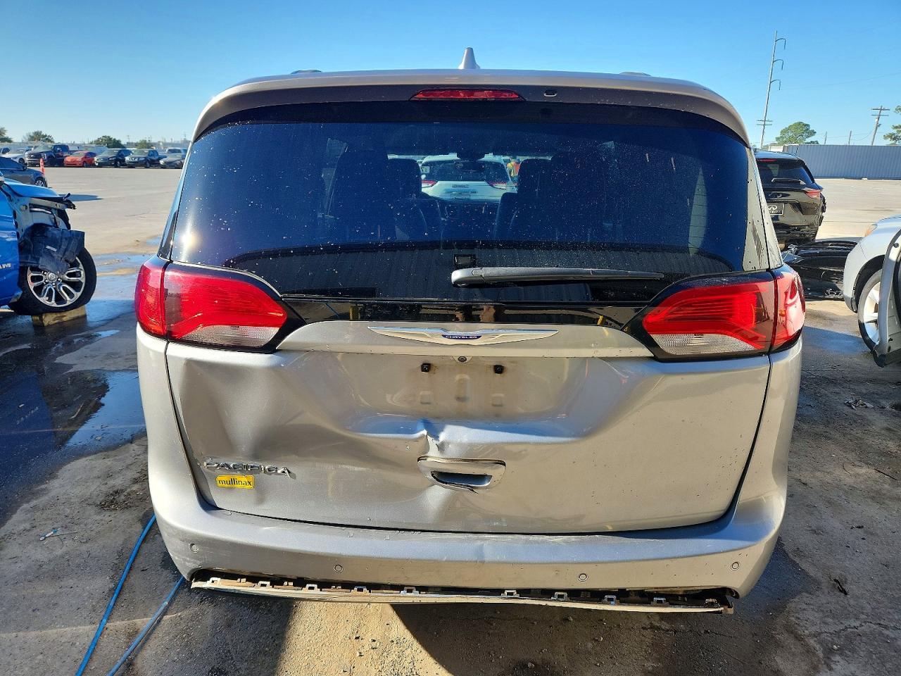 2018 Chrysler Pacifica Touring L - Фото 6