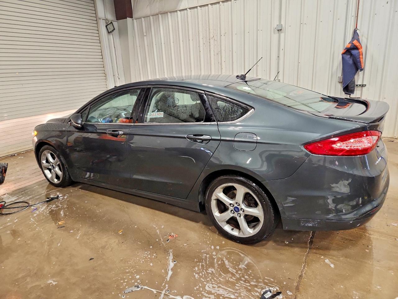 2015 Ford Fusion Se - Фото 2