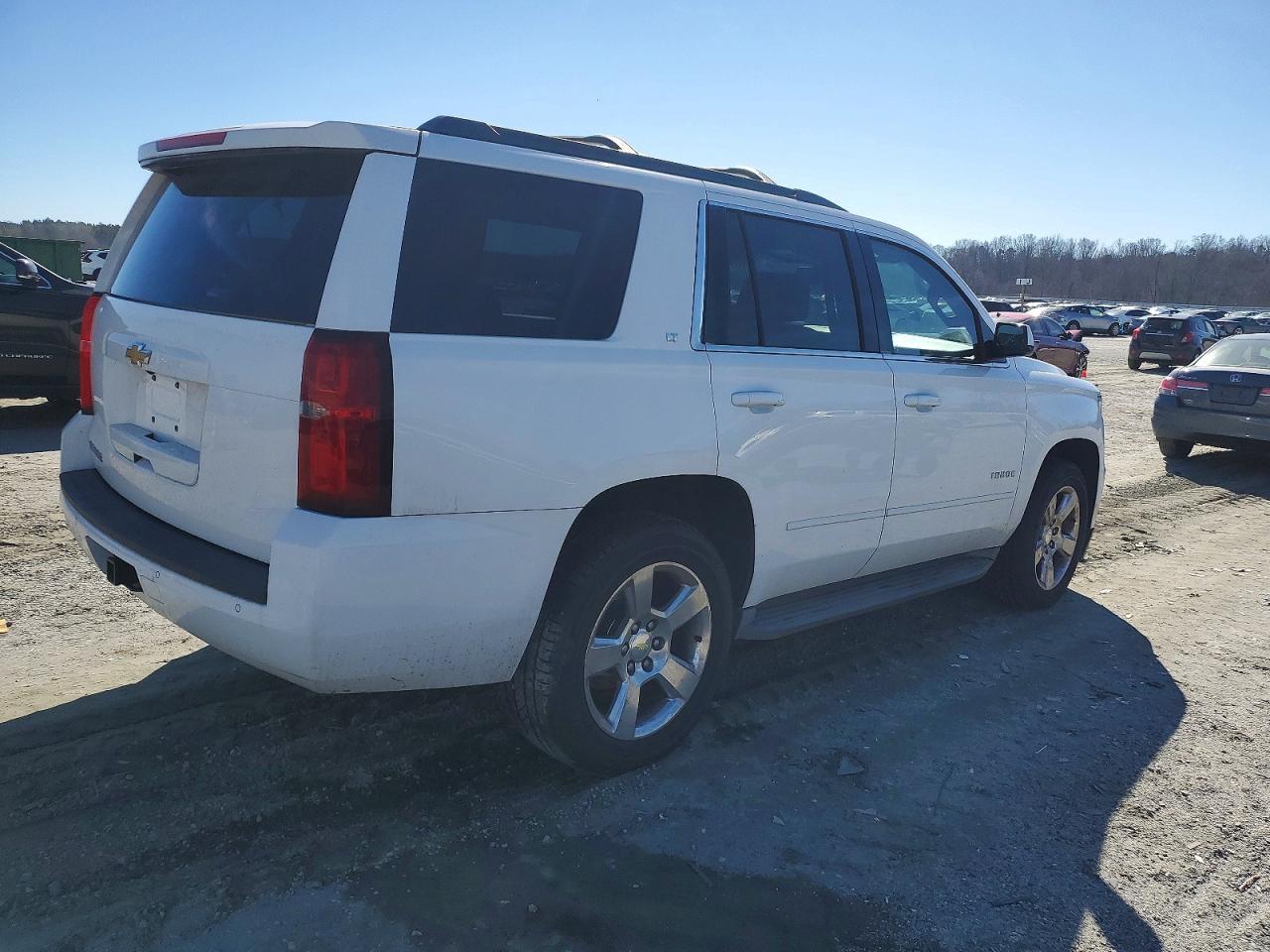 2015 Chevrolet Tahoe C1500 Lt - Image 3