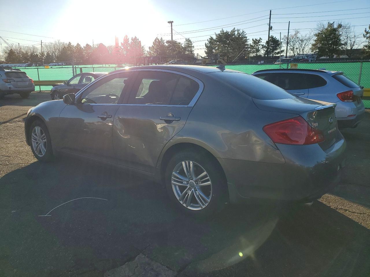 2013 Infiniti G37 - Фото 2