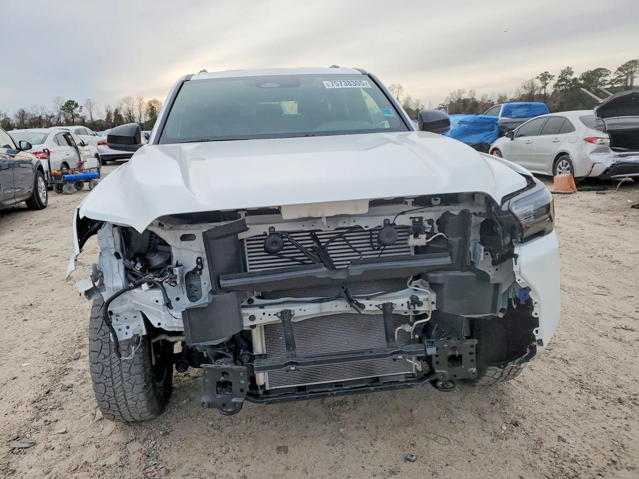 2025 Toyota 4Runner Sr5 - Фото 5