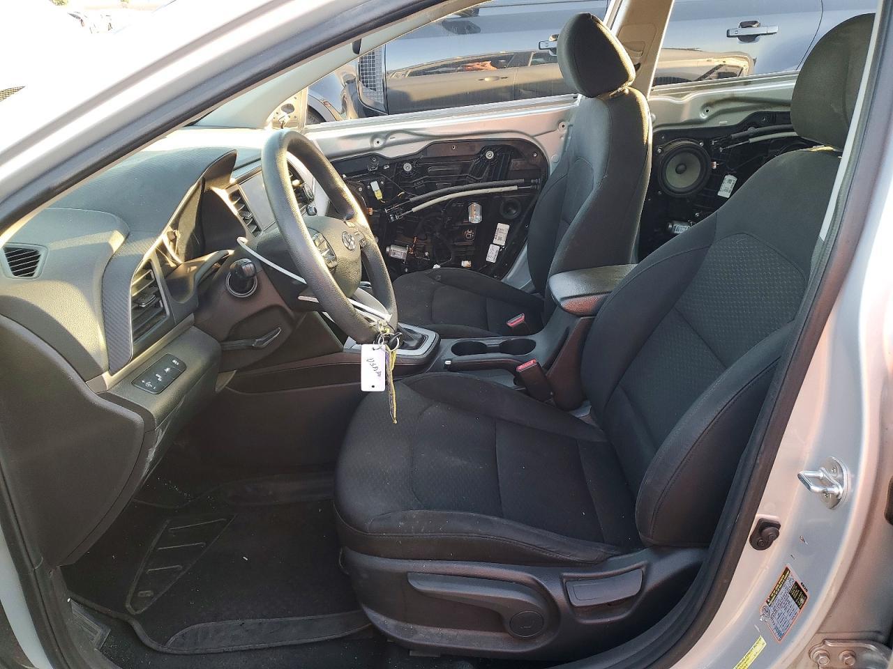 2020 Hyundai Elantra Sel - Image 7