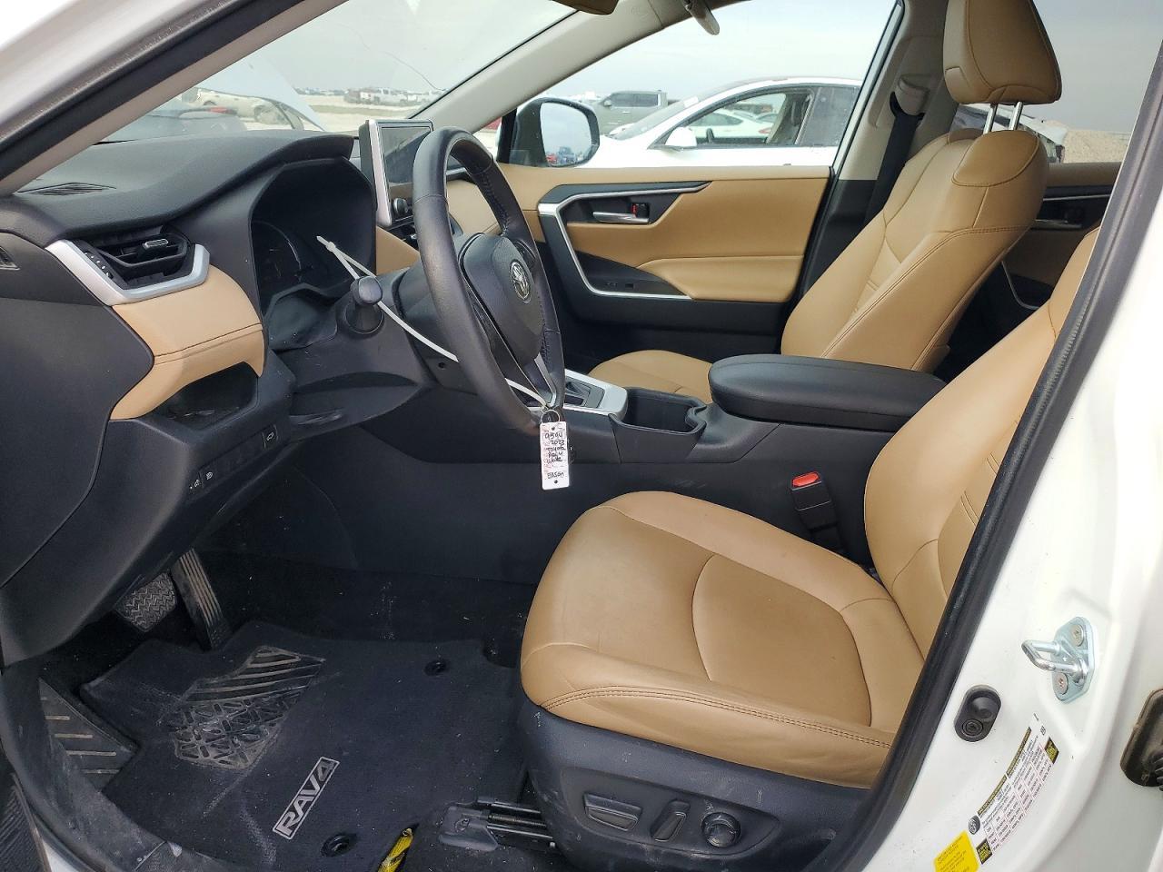2023 Toyota Rav4 Xle Premium - Image 7