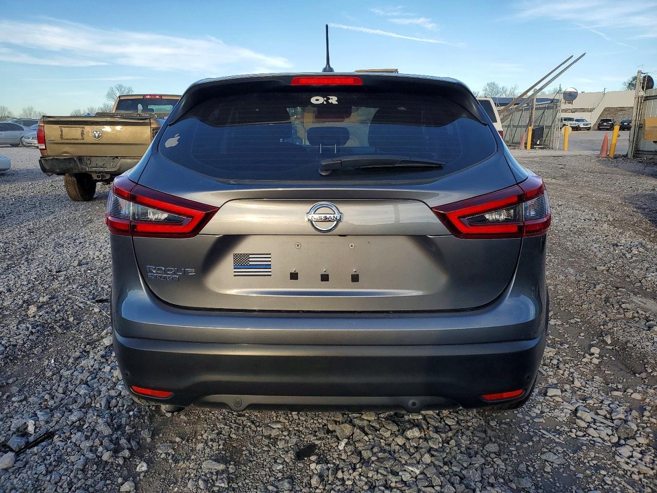 2020 Nissan Rogue Sport S - Фото 6