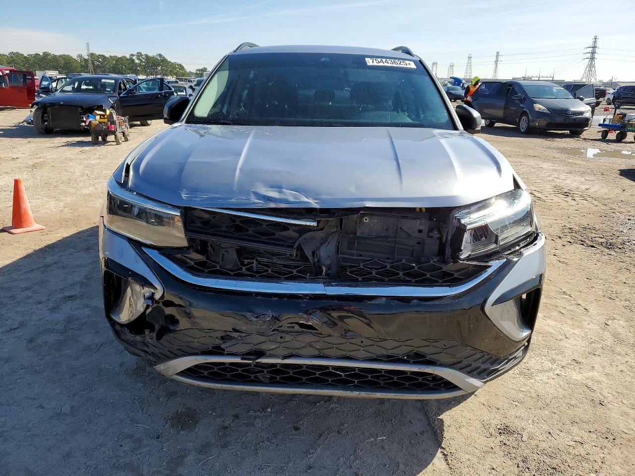 2024 Volkswagen Taos S - Image 5