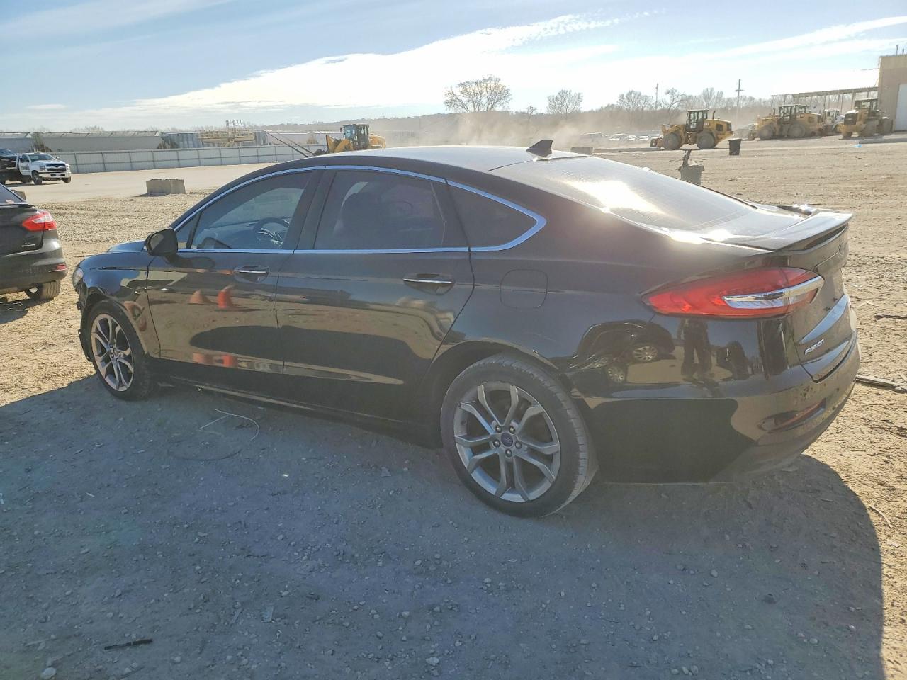 2020 Ford Fusion Titanium - Фото 2