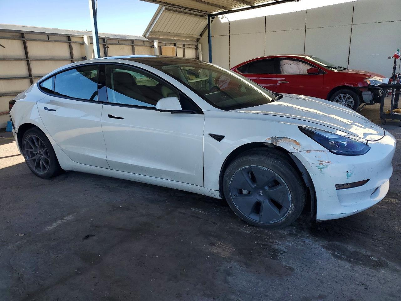 2023 Tesla Model 3 - Image 7