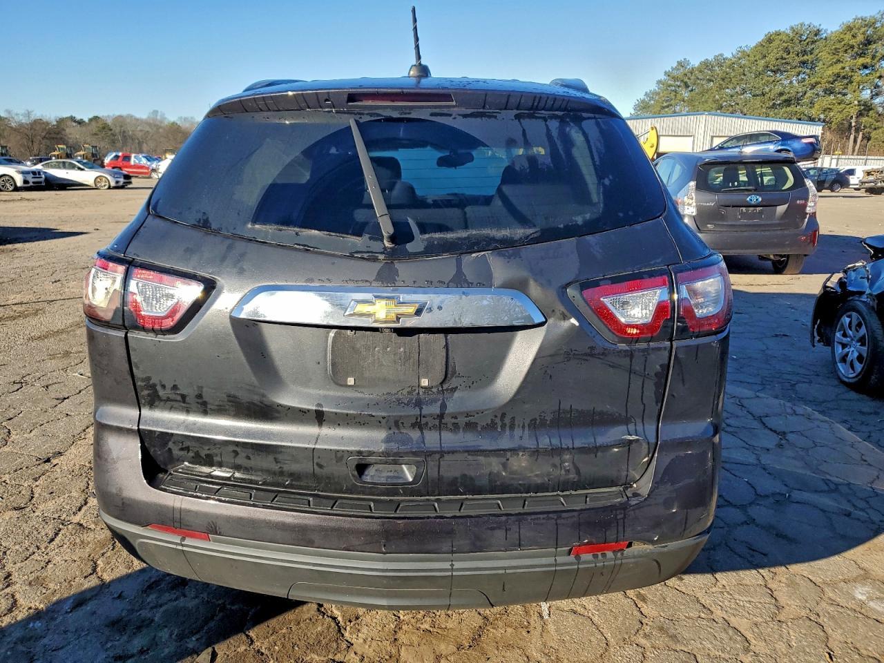 2016 Chevrolet Traverse Ls - Image 6