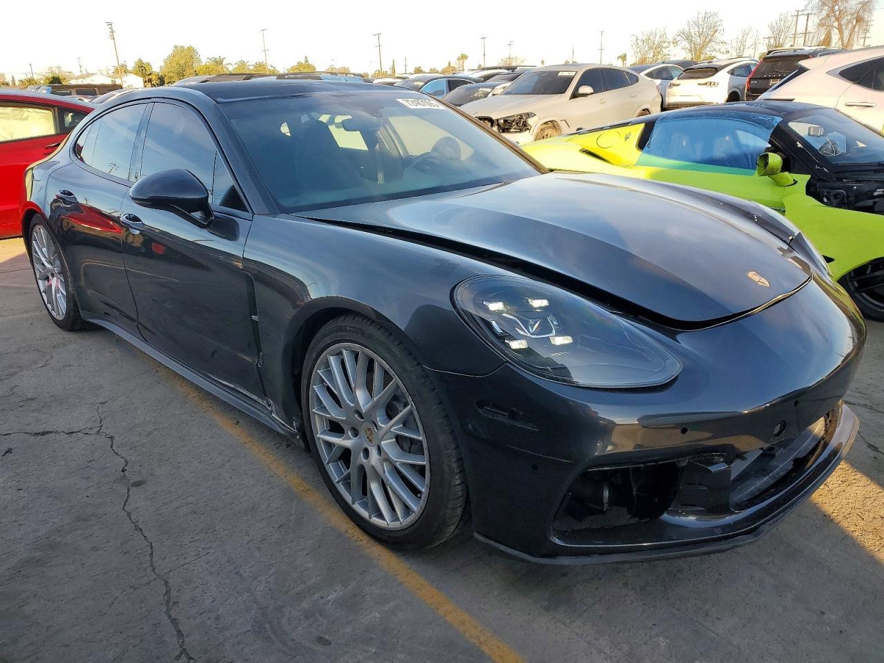 2017 Porsche Panamera 2 - Фото 4