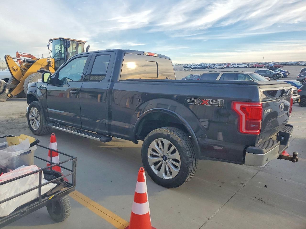 2015 Ford F150 Super Cab - Фото 2