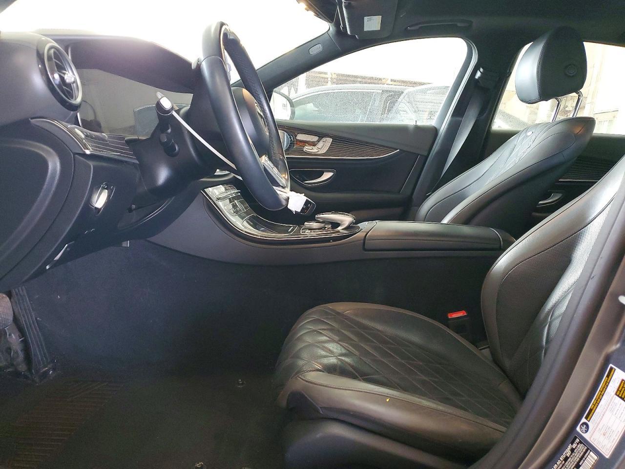 2019 Mercedes-Benz E 300 4Matic - Фото 7