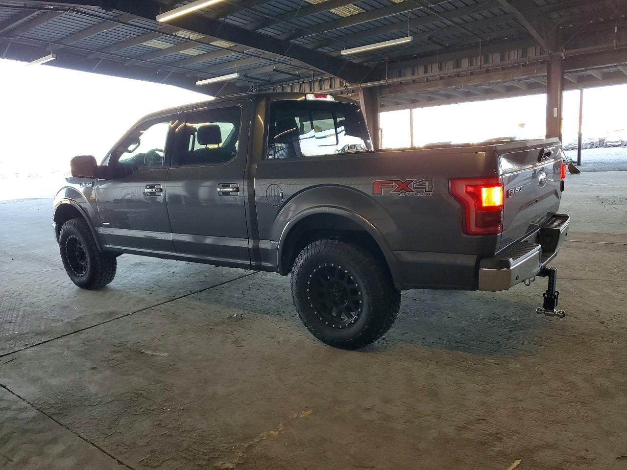 2016 Ford F150 Supercrew - Фото 2