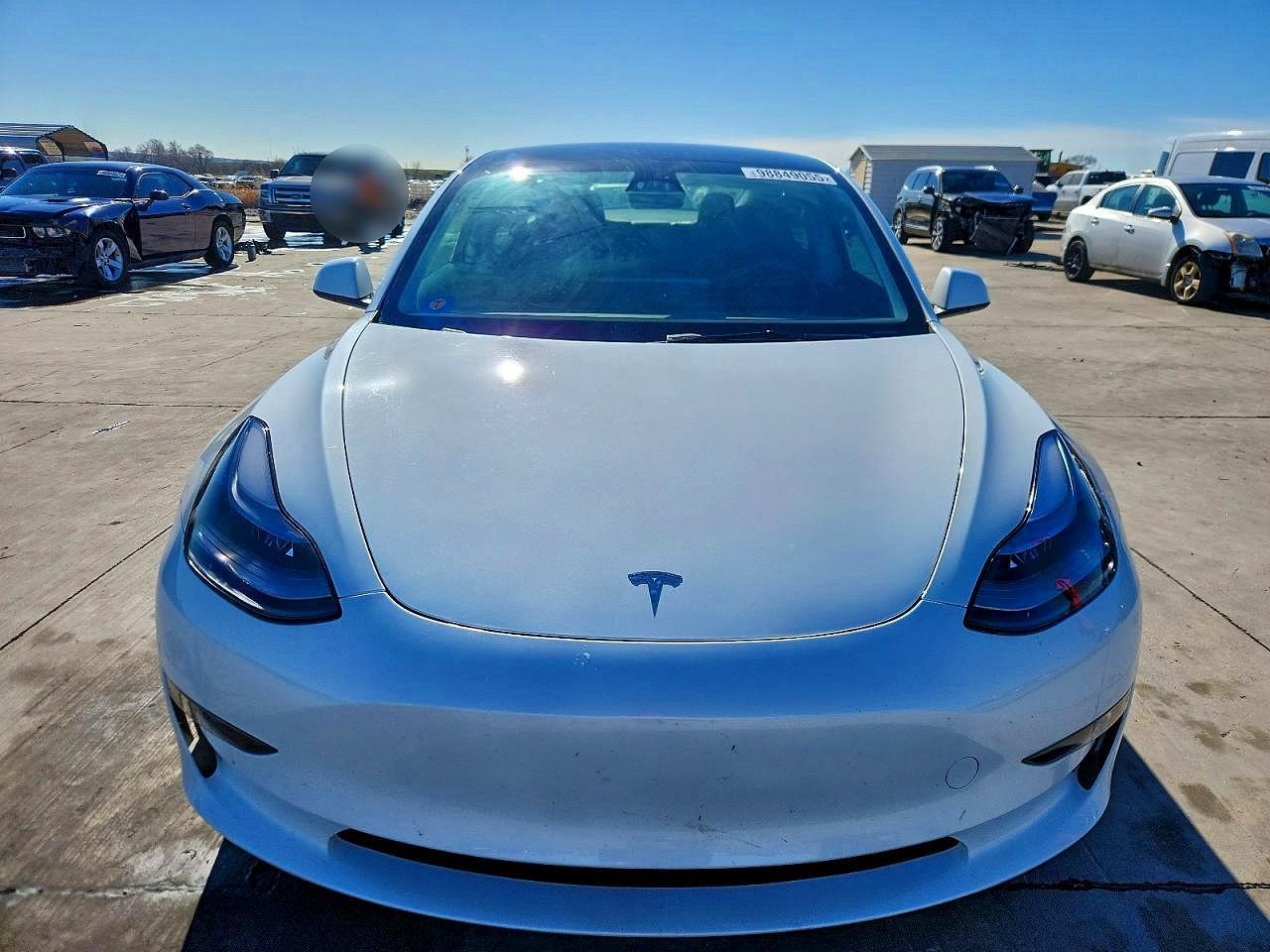 2023 Tesla Model 3 - Фото 5