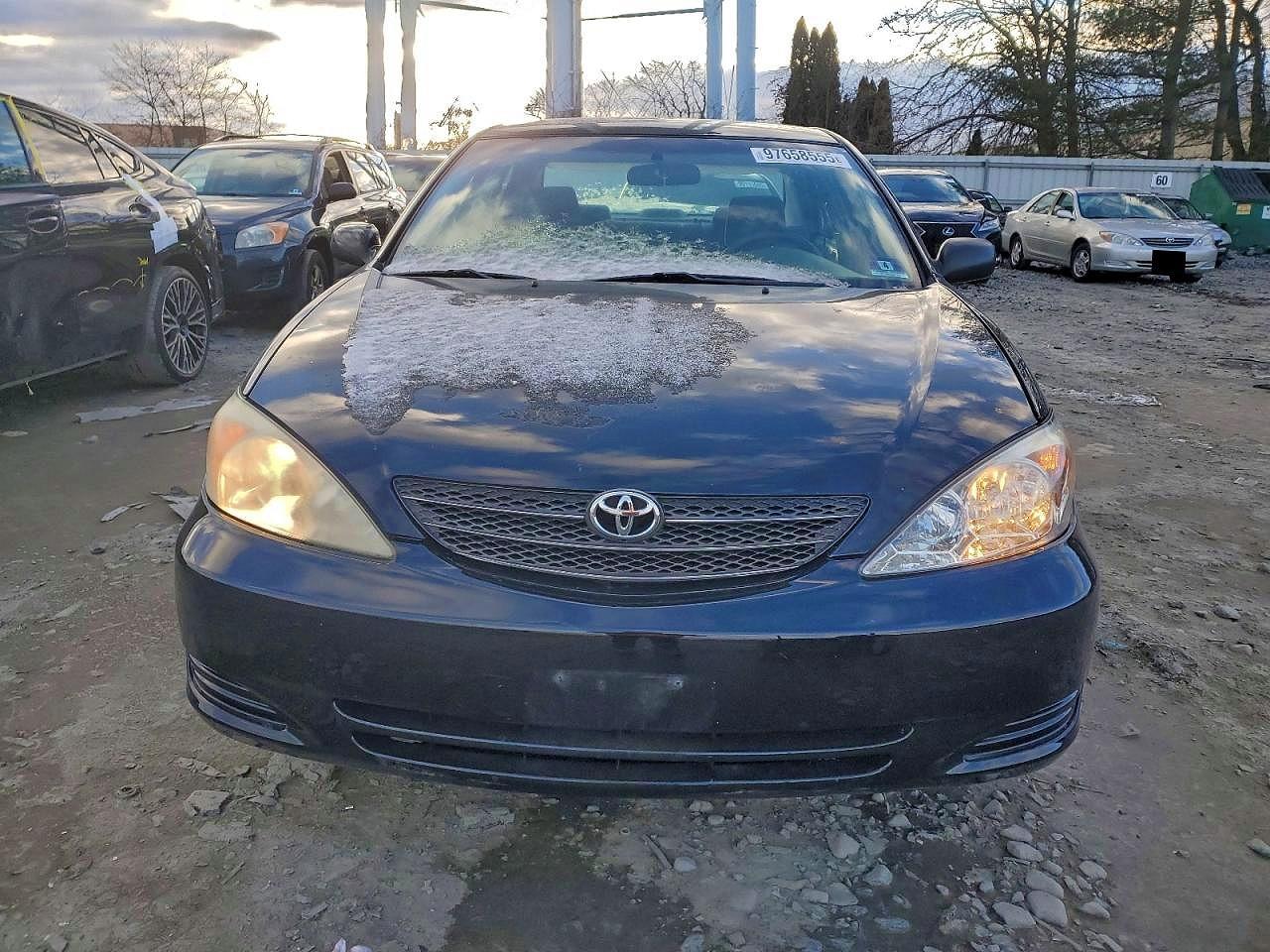 2002 Toyota Camry Le - Image 5