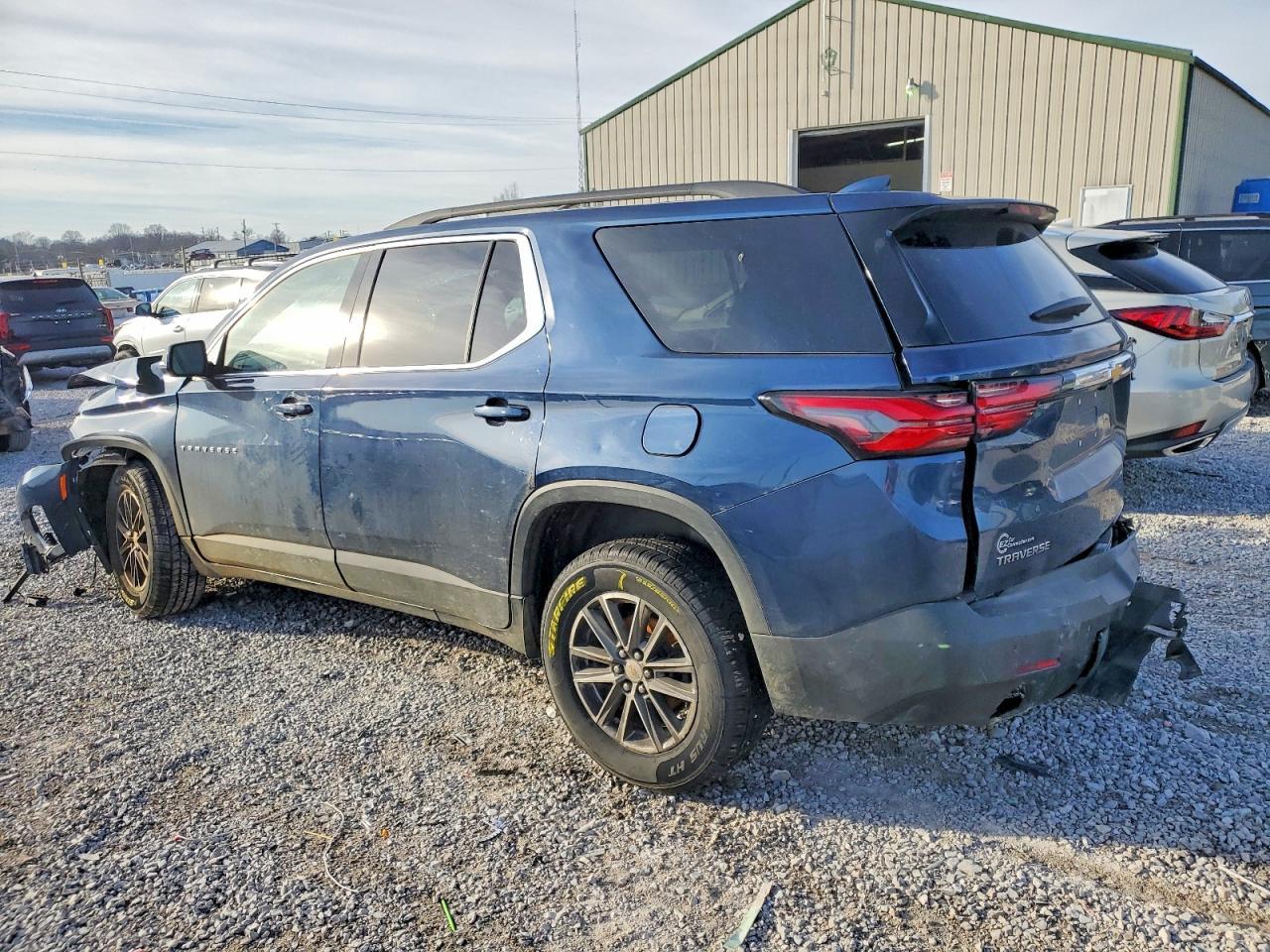 2022 Chevrolet Traverse Lt - Image 2