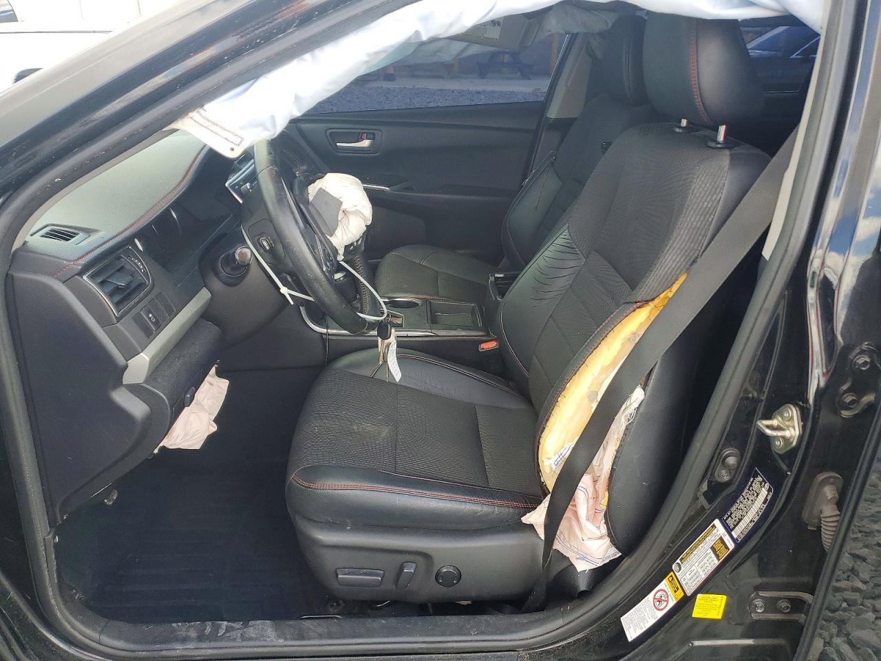 2016 Toyota Camry Le - Фото 7