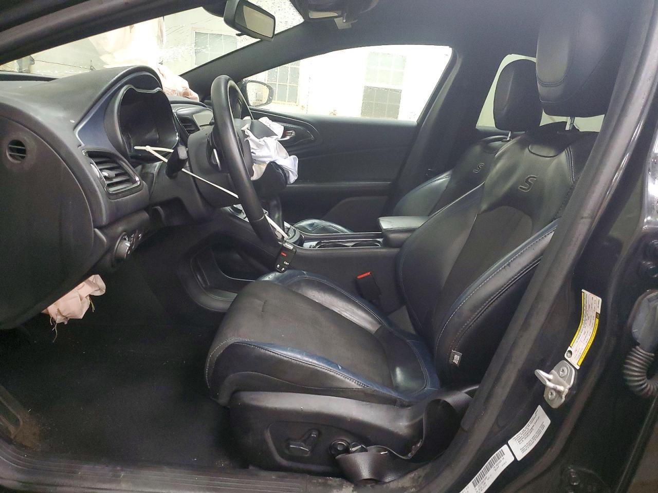 2016 Chrysler 200 S - Фото 7
