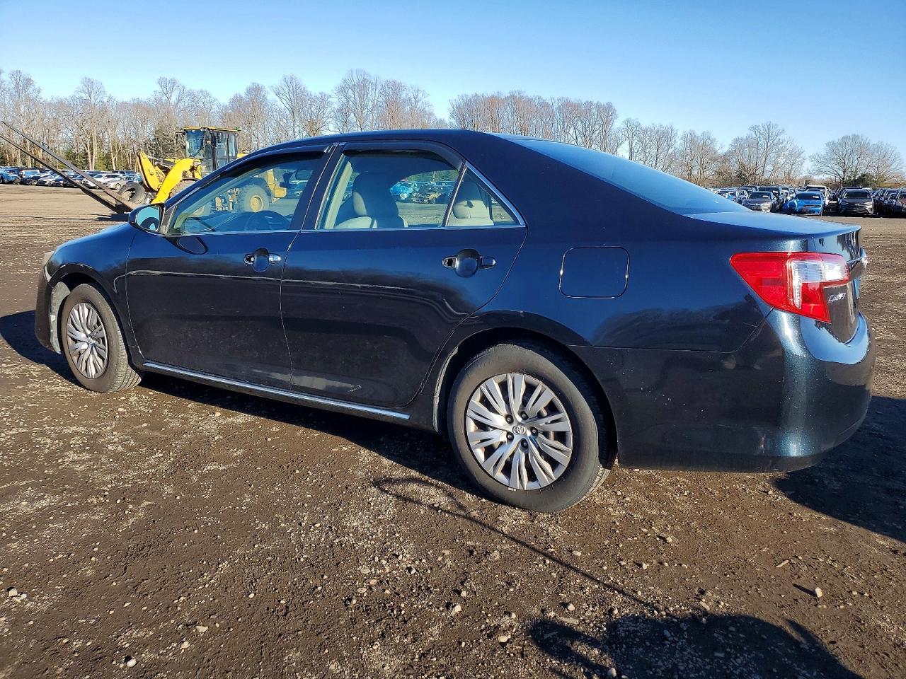 2012 Toyota Camry Le - Image 2