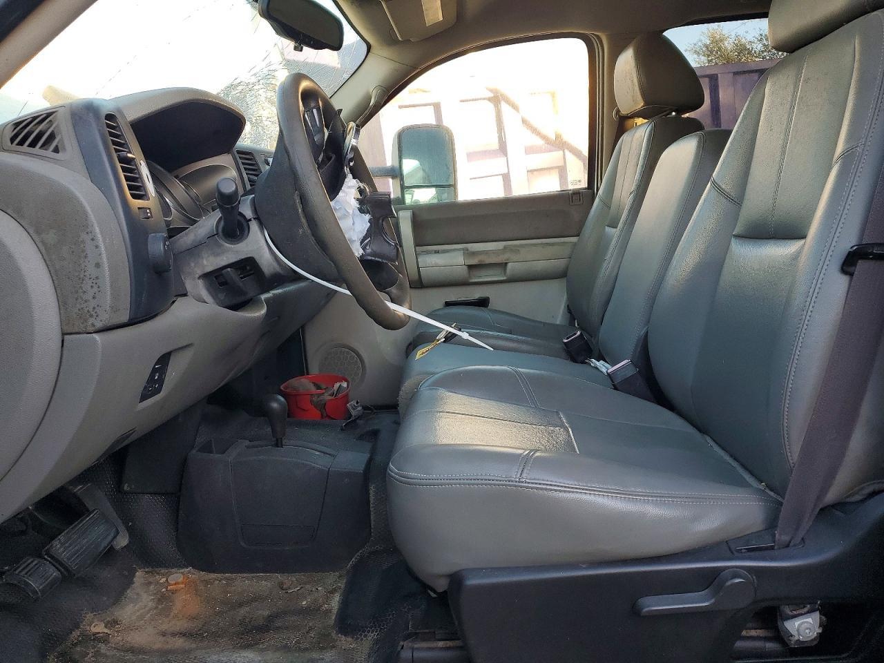 2009 Chevrolet Silverado Truck Cab And Chassis - Image 7