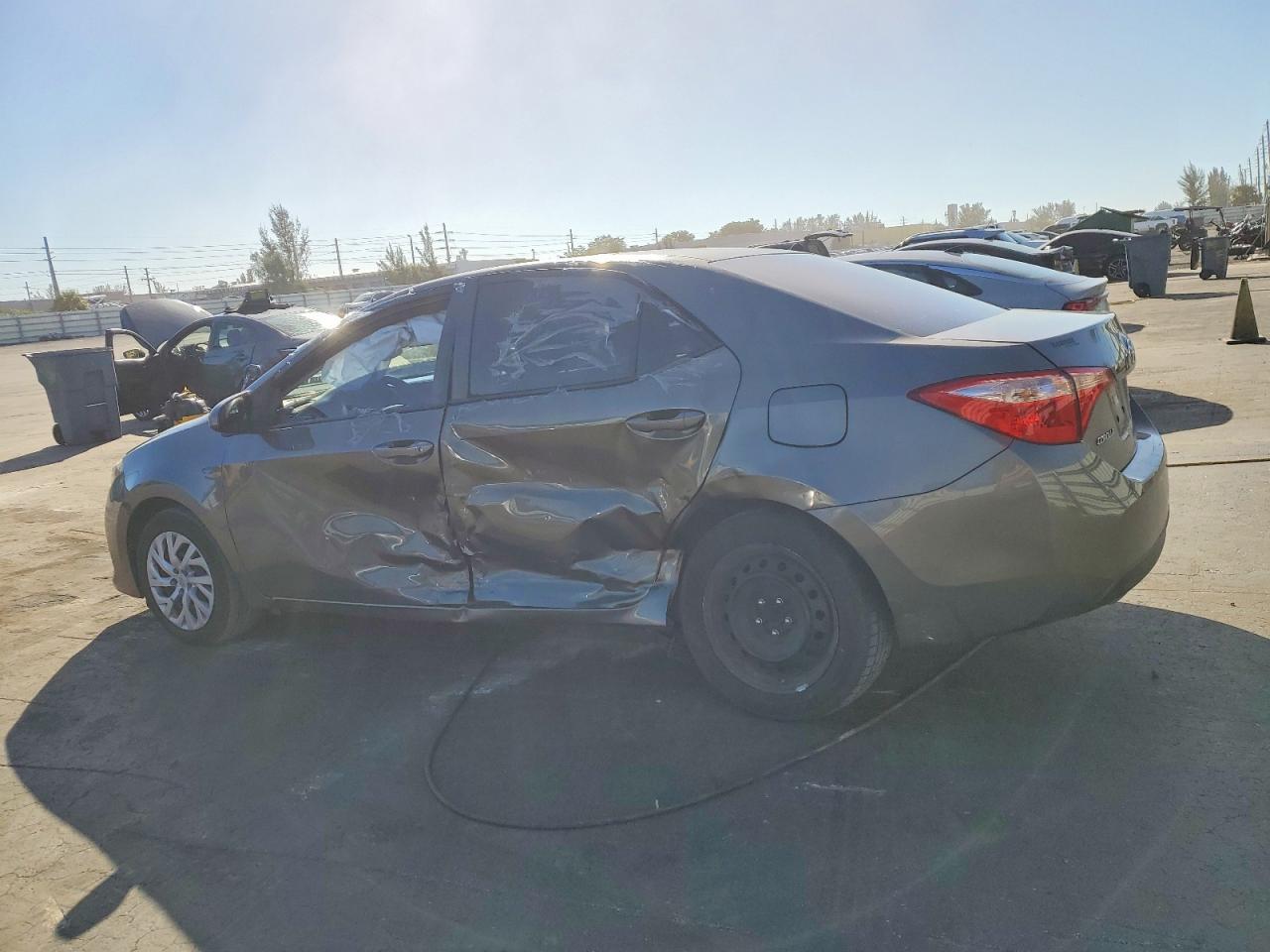 2018 Toyota Corolla L - Фото 2