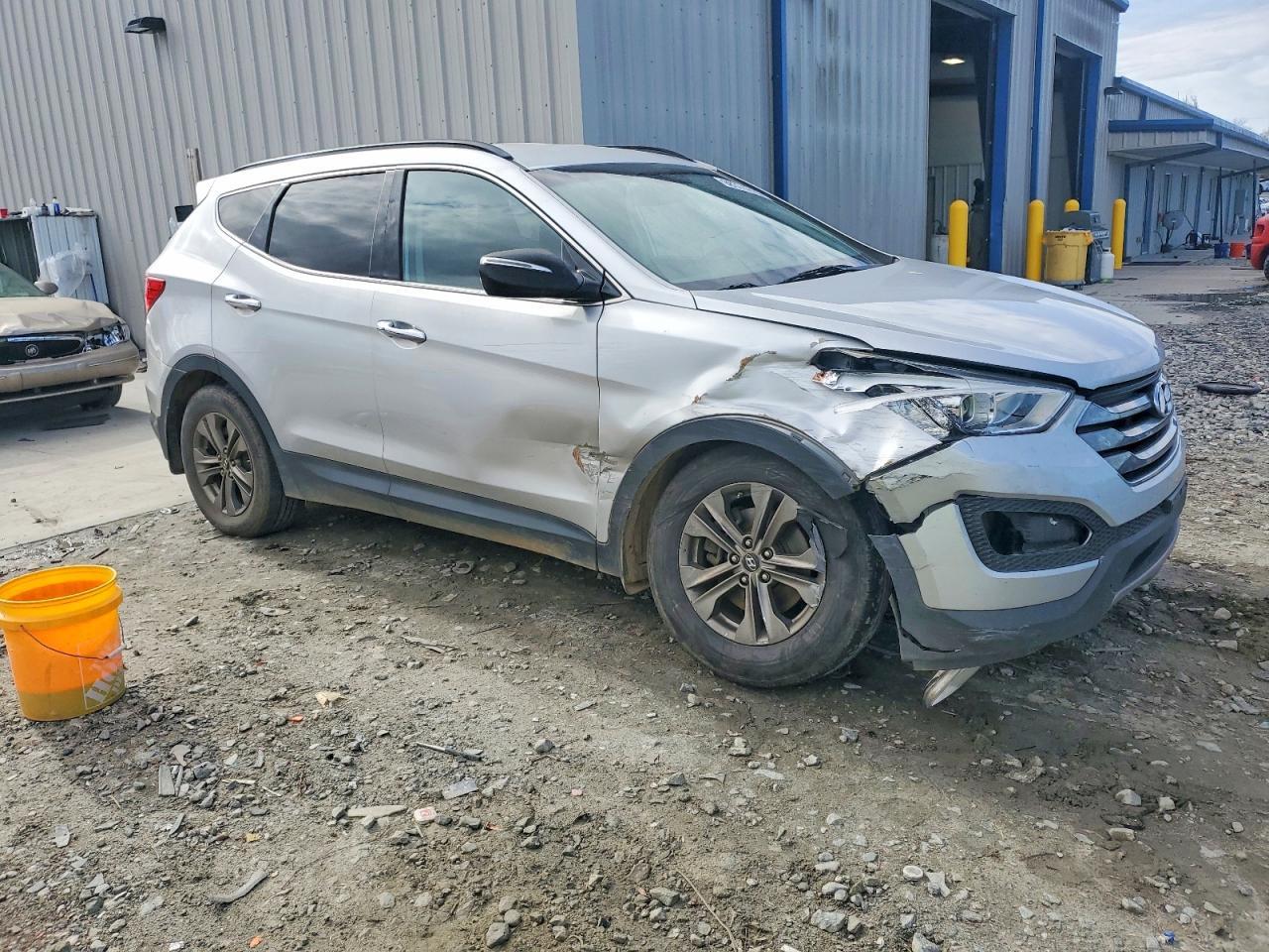 2013 Hyundai Santa Fe Sport 2.4L - Image 4