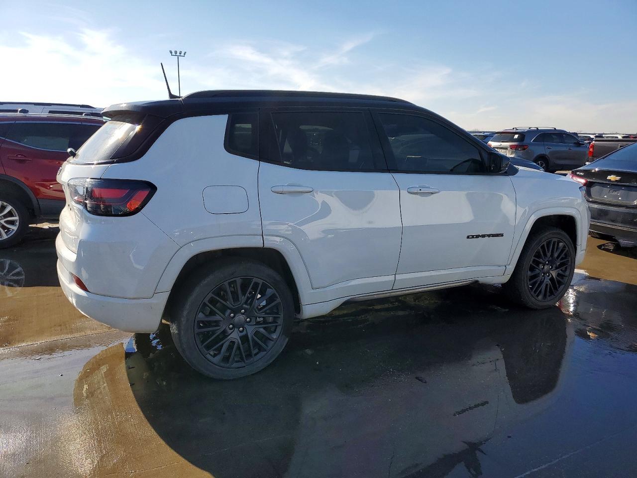 2023 Jeep Compass Limited - Фото 3