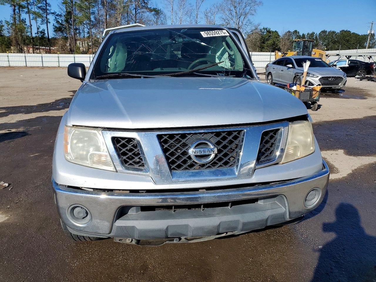 2011 Nissan Frontier S - Фото 5