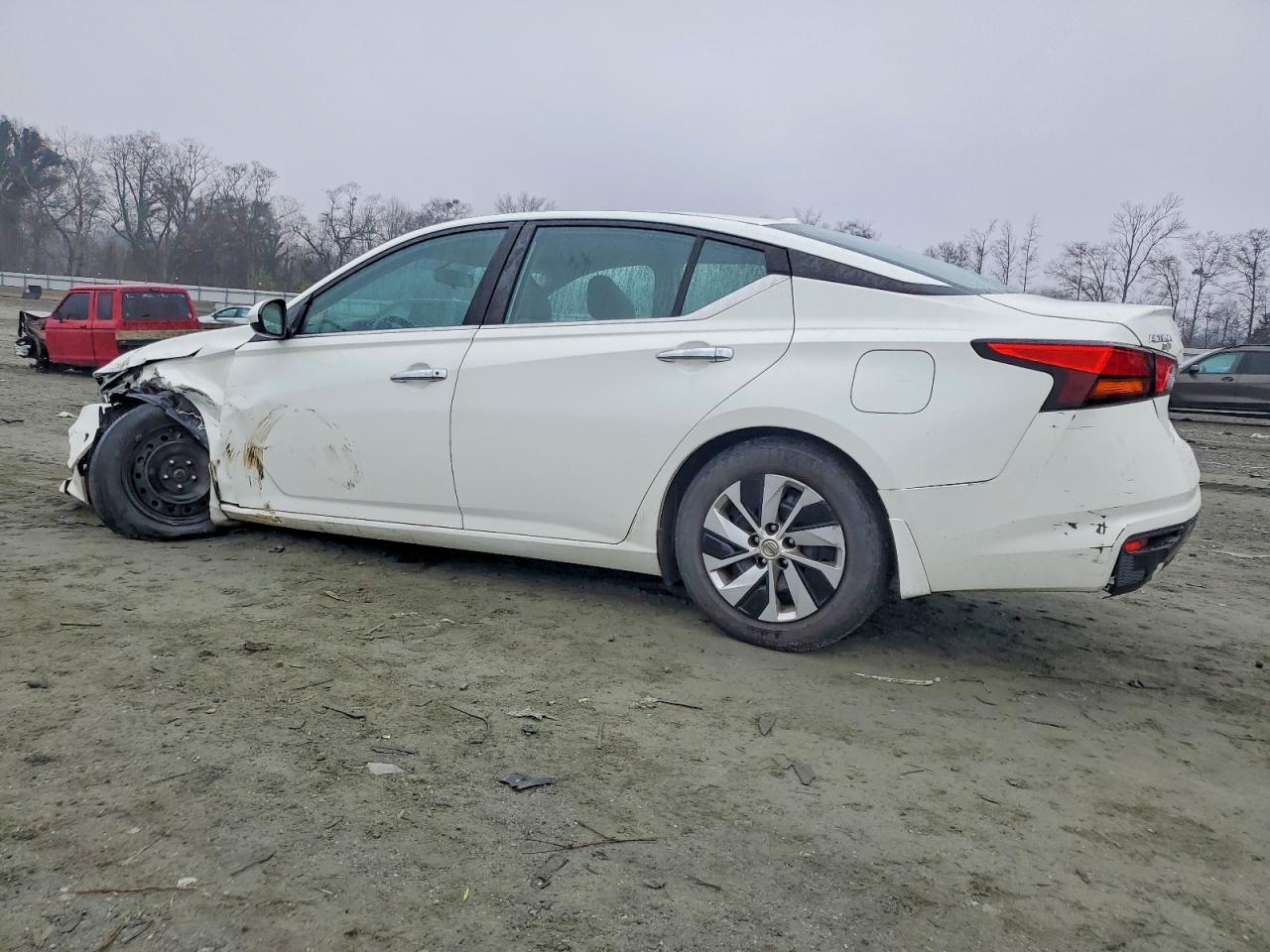 2020 Nissan Altima S - Image 2