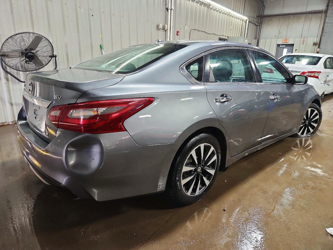 2018 Nissan Altima - Фото 3