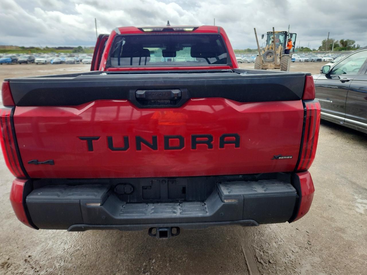 2022 Toyota Tundra Crewmax Sr - Image 6