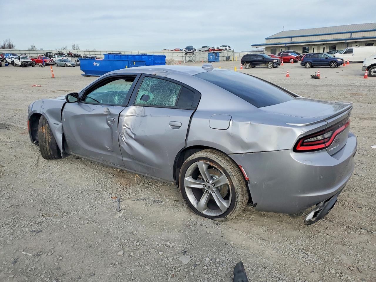 2018 Dodge Charger R - Image 2