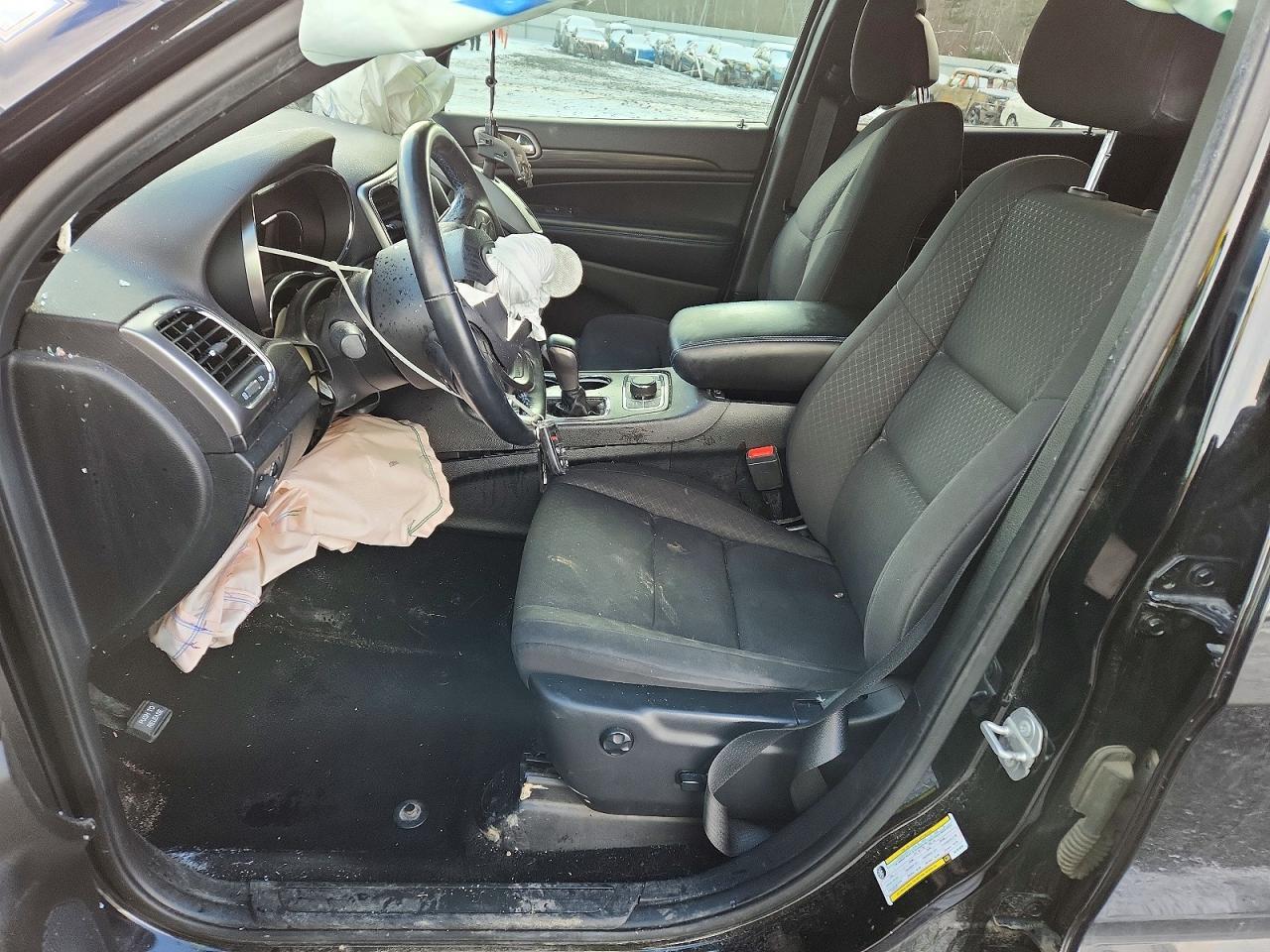 2019 Jeep Grand Cherokee Laredo - Image 7