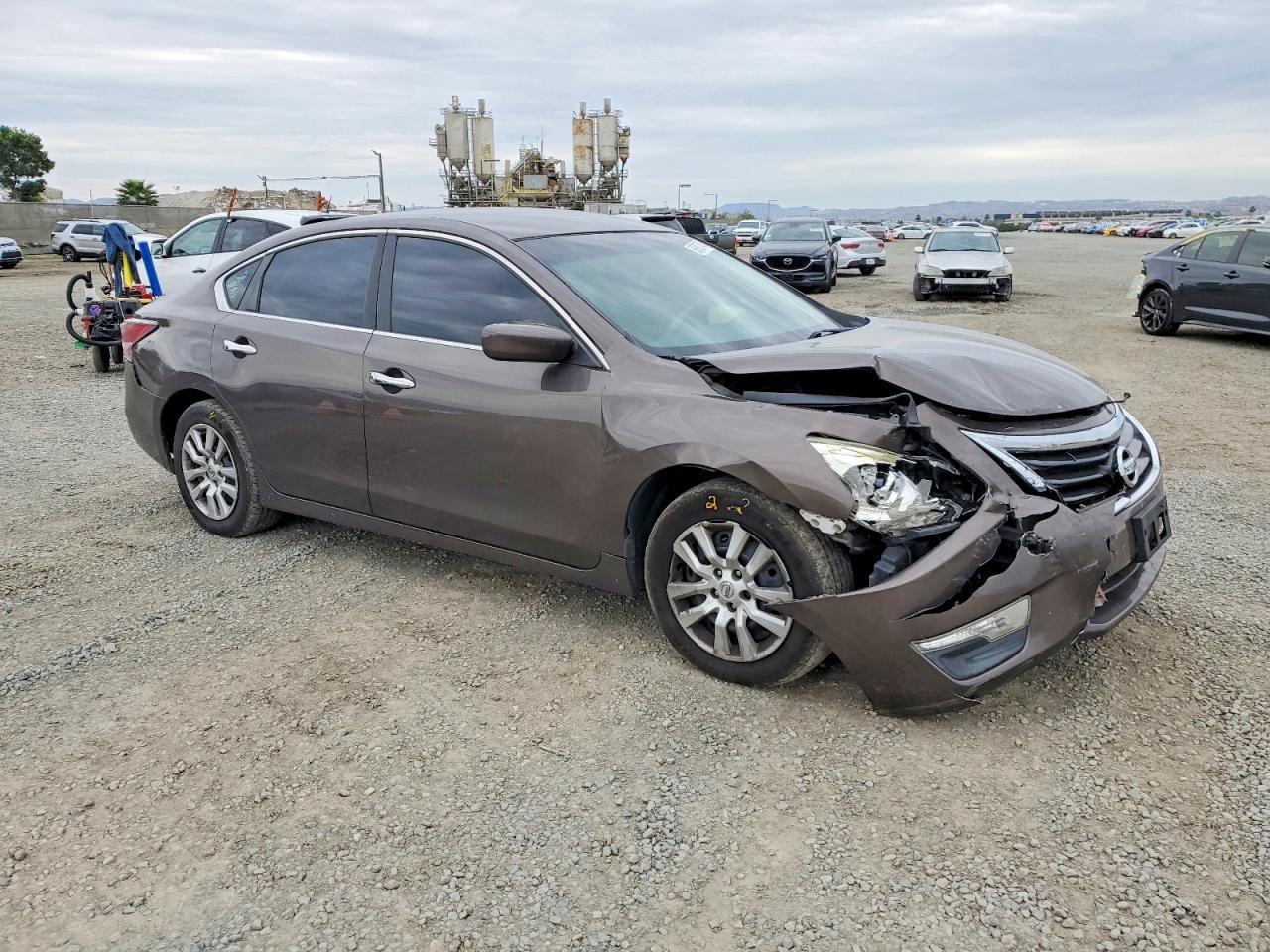 2014 Nissan Altima 2.5 S - Фото 4