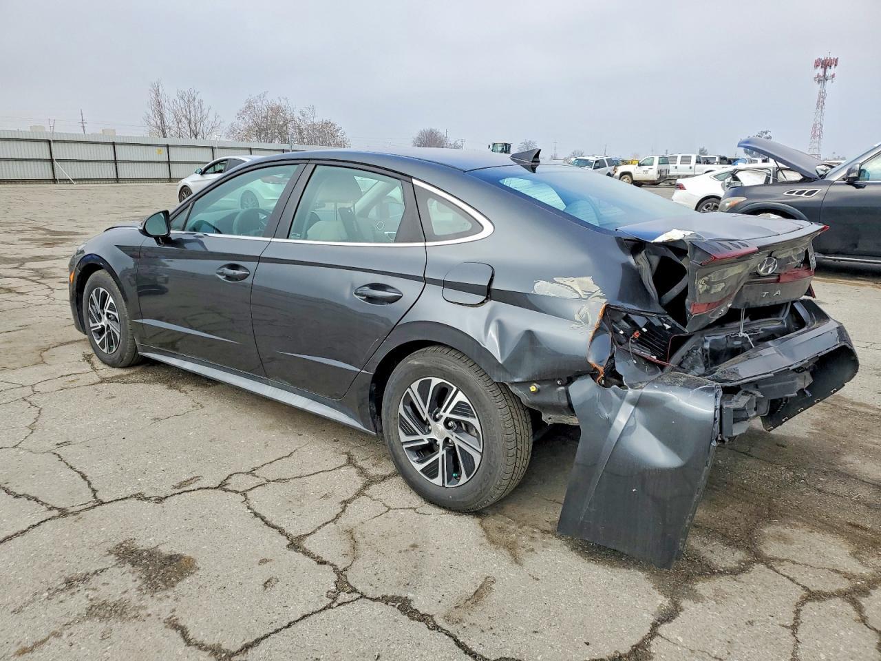 2021 Hyundai Sonata Hybrid - Фото 2