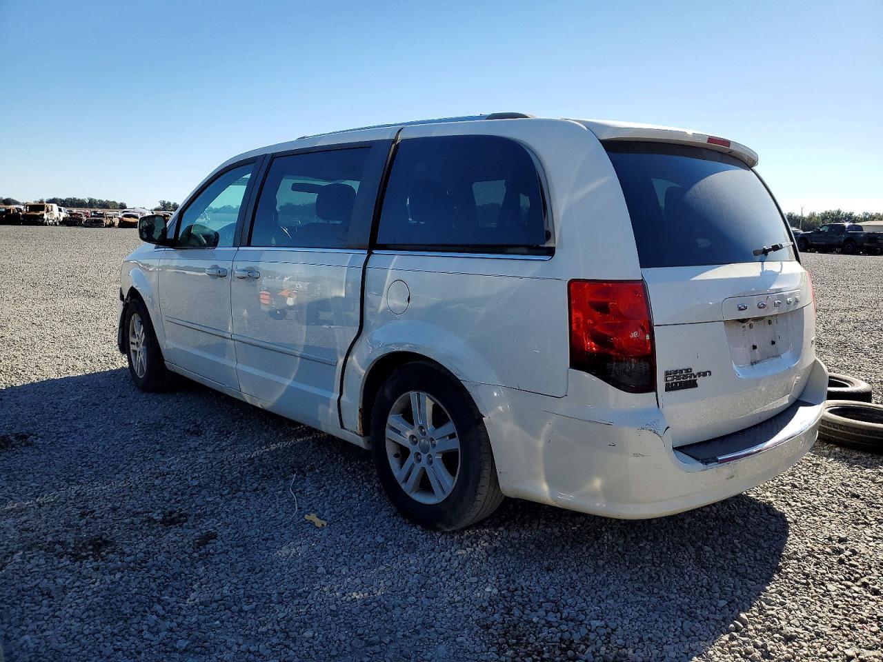 2011 Dodge Grand Caravan Crew - Фото 2