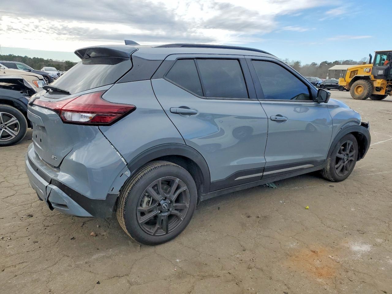 2024 Nissan Kicks Sr - Фото 3