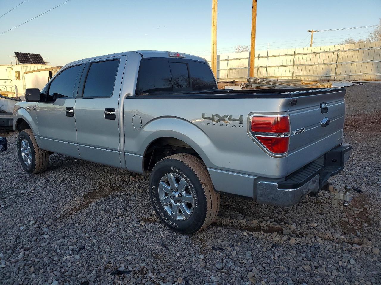 2014 Ford F150 Supercrew - Фото 2