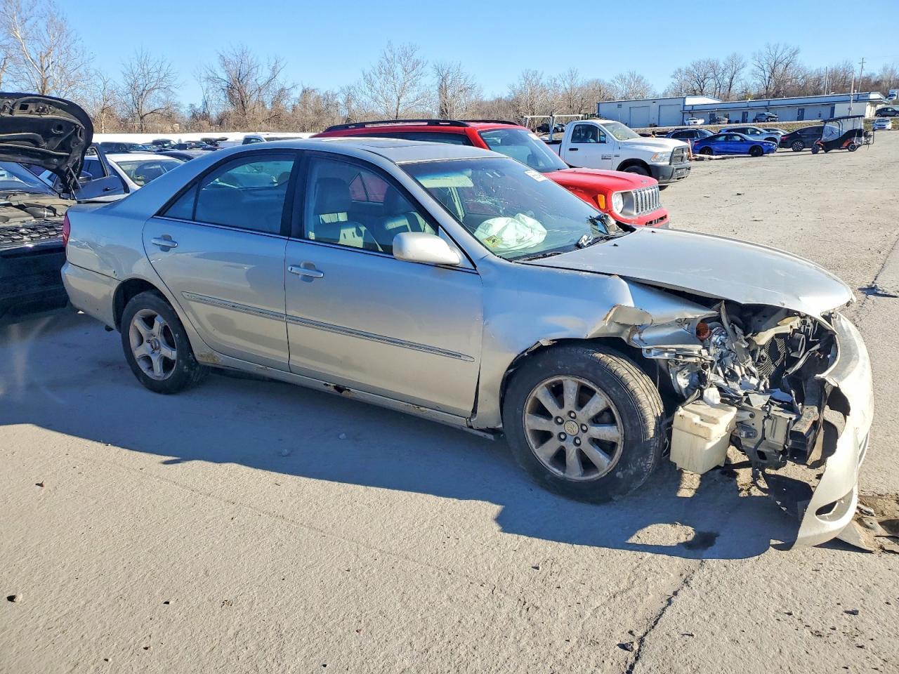2004 Toyota Camry Le - Image 4