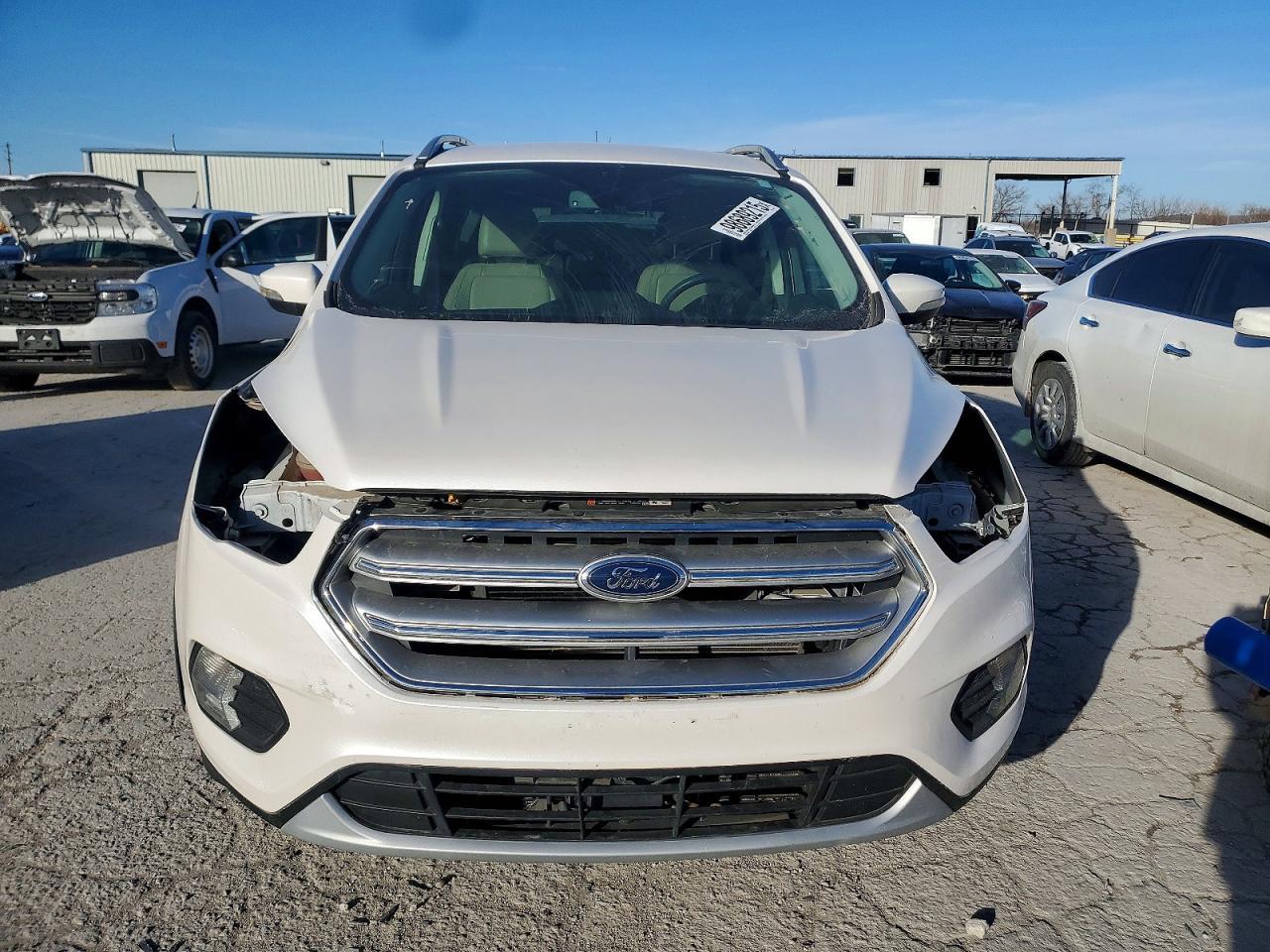 2017 Ford Escape Titanium - Image 5