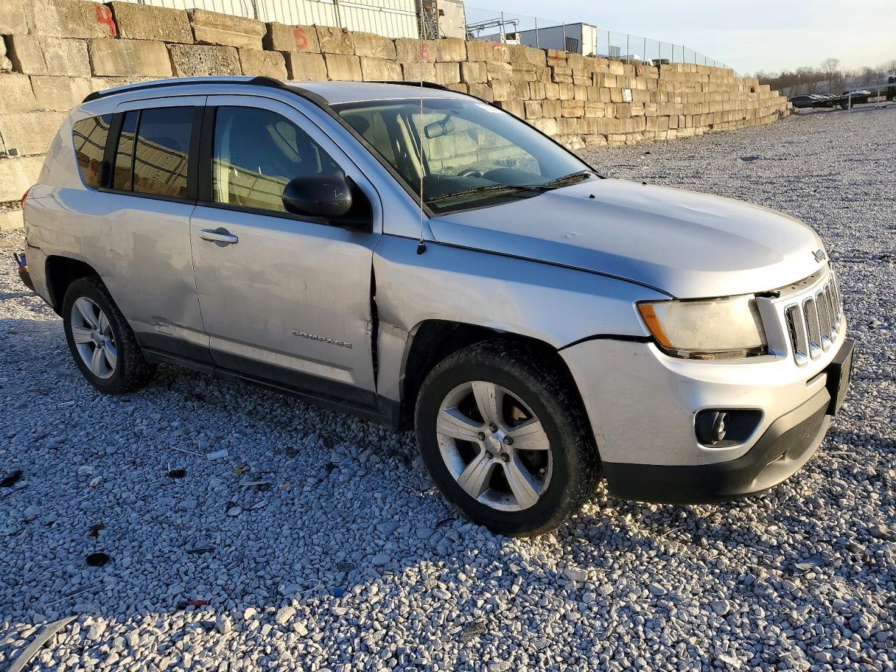 2012 Jeep Compass Sport - Image 4