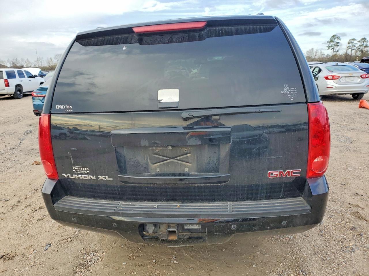 2014 GMC Yukon Xl C1500 Slt - Image 6