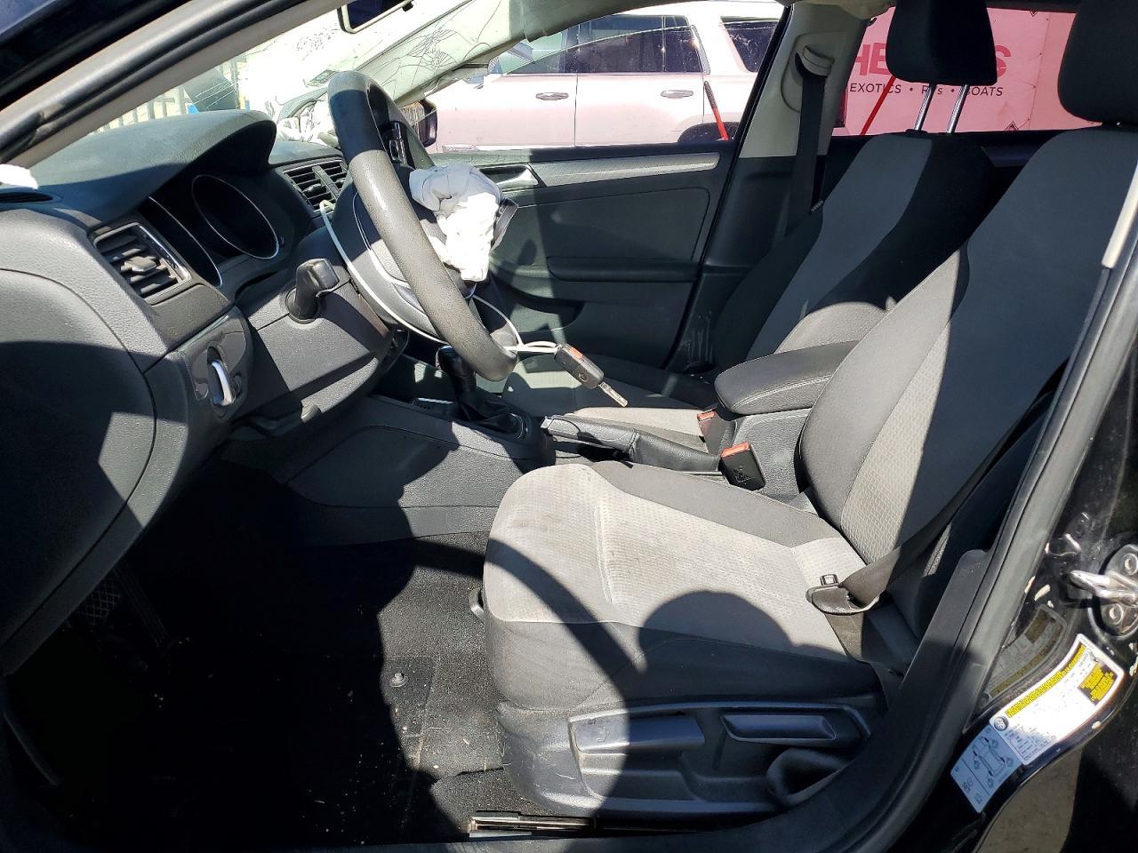 2018 Volkswagen Jetta S - Image 7