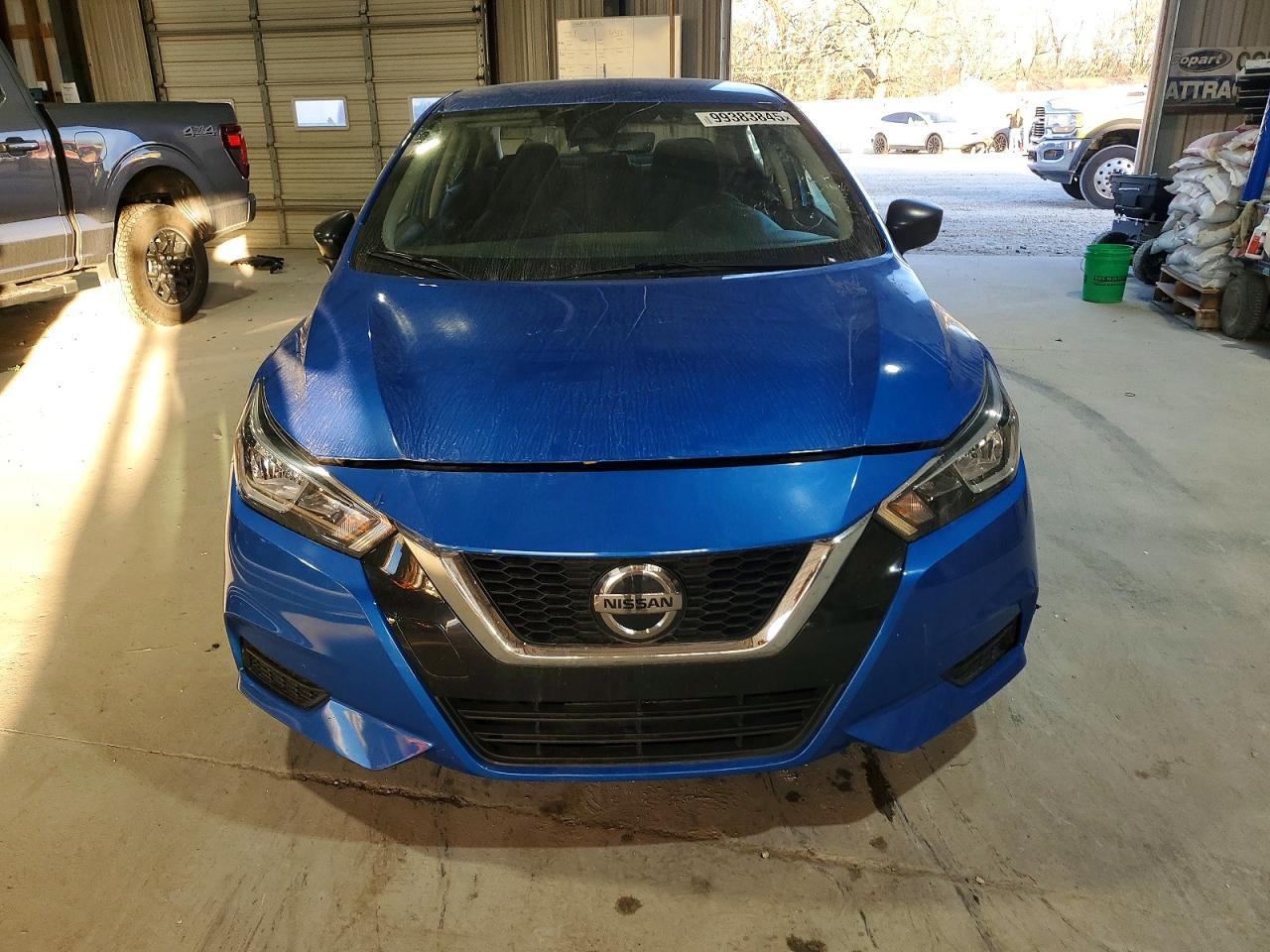 2022 Nissan Versa S - Image 5