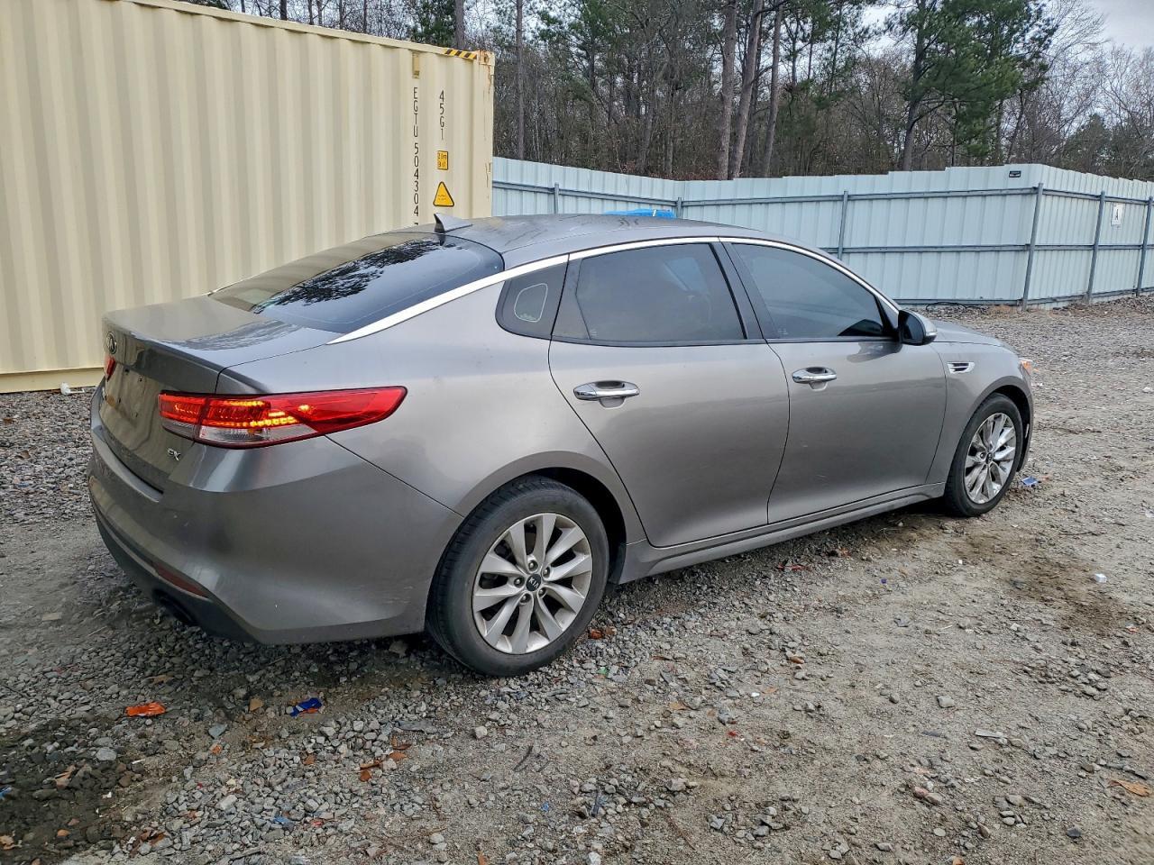 2016 Kia Optima Ex - Фото 3